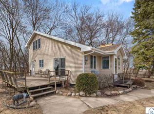 69193 380th St, Saint James, MN 56081