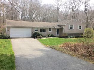 95 Rolling Meadow Rd, Madison, CT 06443