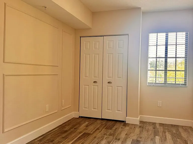 4907 Midtown Ln #1211 — Photo 12