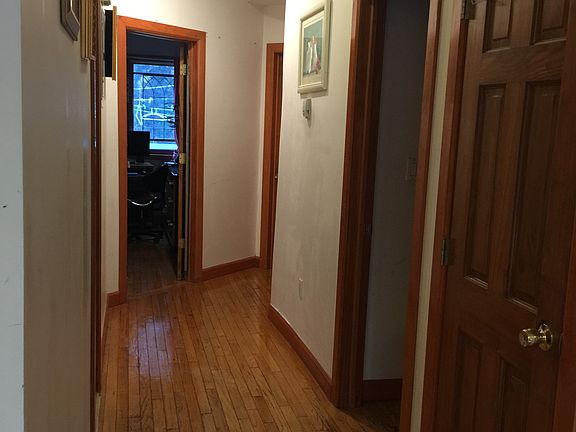 3rd image of 11947 27th Ave