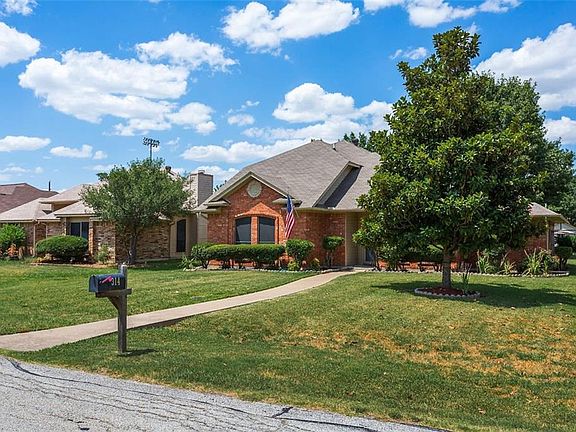 2nd image of 314 Campo Dr