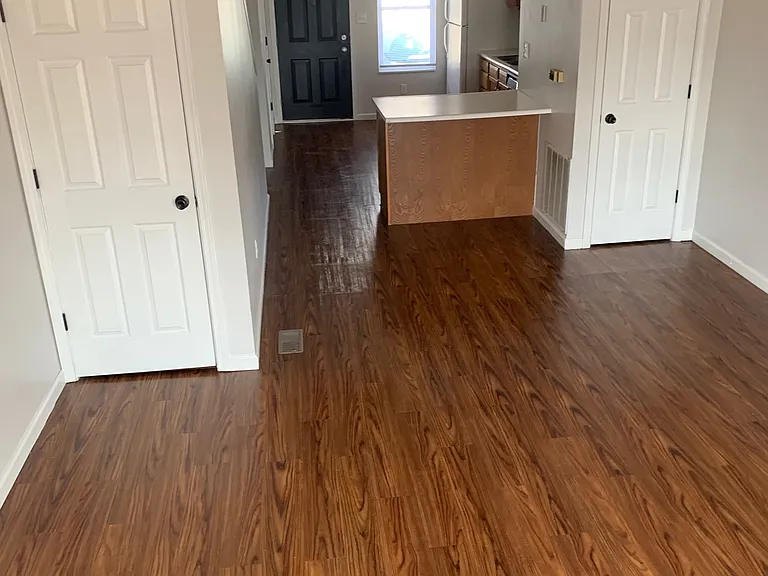 1407 Glenwood St #5 — Photo 2