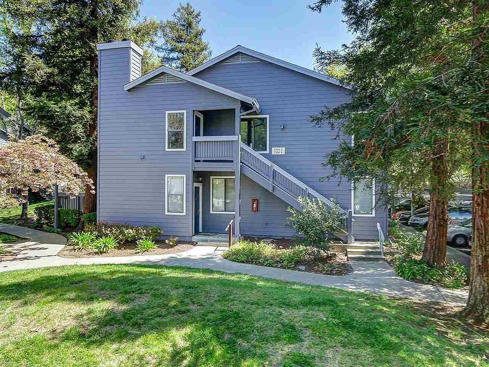 1st image of 7104 Cross Creek Cir APT C