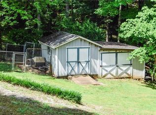 190 Mitchell Cove Rd, Elkin, NC 28621