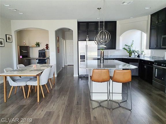 4th image of 5956 Azzura Palms Ave