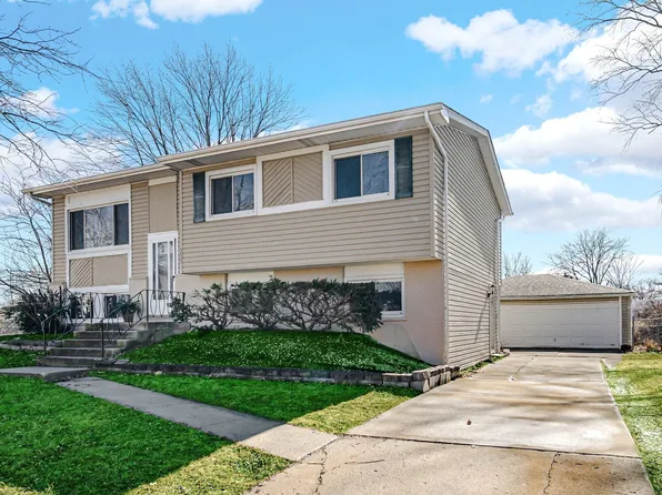 339 Gehrig Cir, Bolingbrook, IL 60440