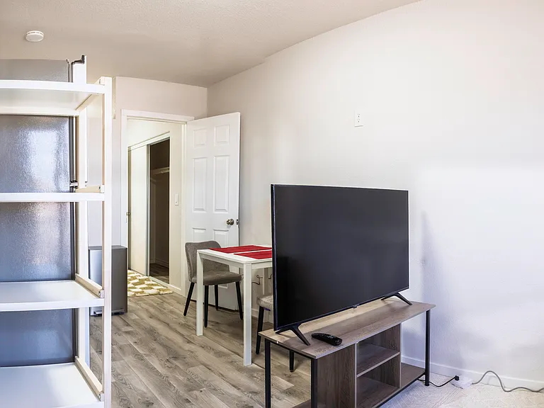 343 Tungsten Street Studio - For Sale-8_03042026