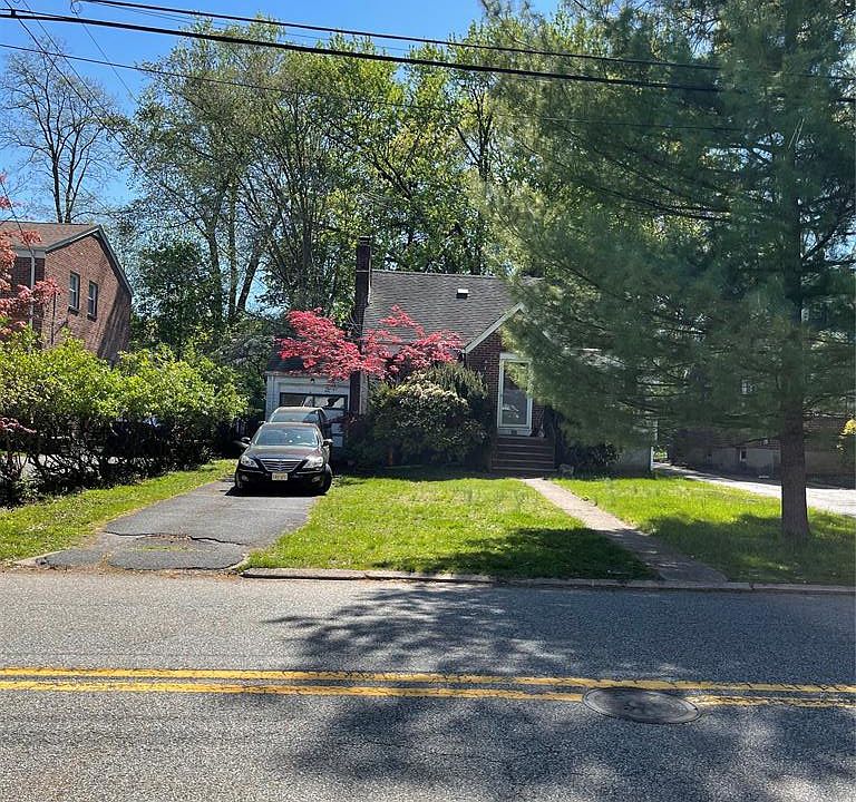 2nd image of 504 High St