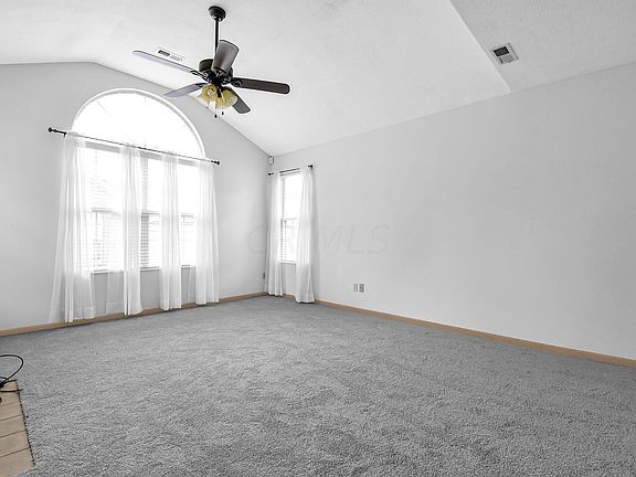 3rd image of 115 Green Ln