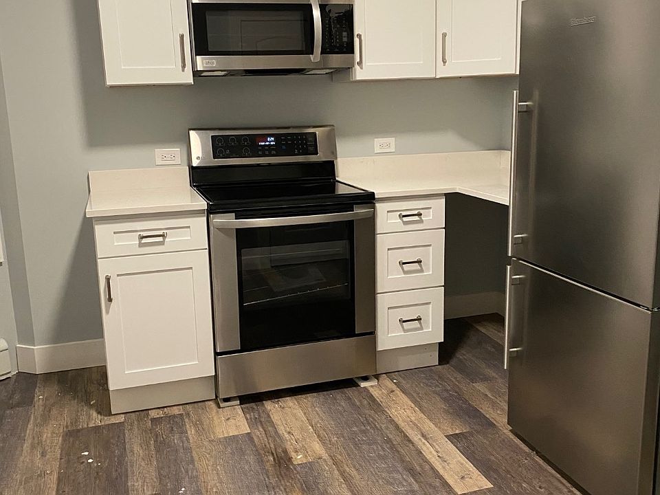 1st image of 245 Halstead Ave #4