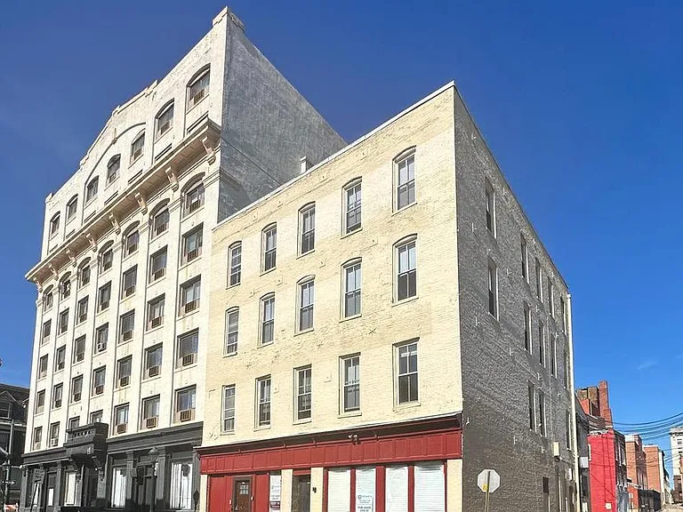 64 W Antietam St #3 — Photo 2