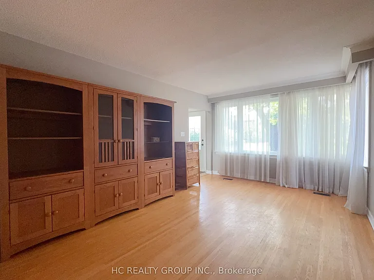 53 Treverton Dr #MAIN — Photo 6