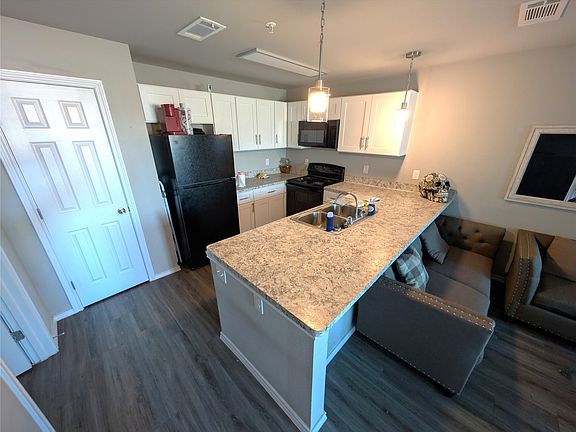 4th image of 6108 Abrams Rd APT 202