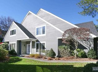 285 Barnstable Dr #285, Wyckoff, NJ 07481