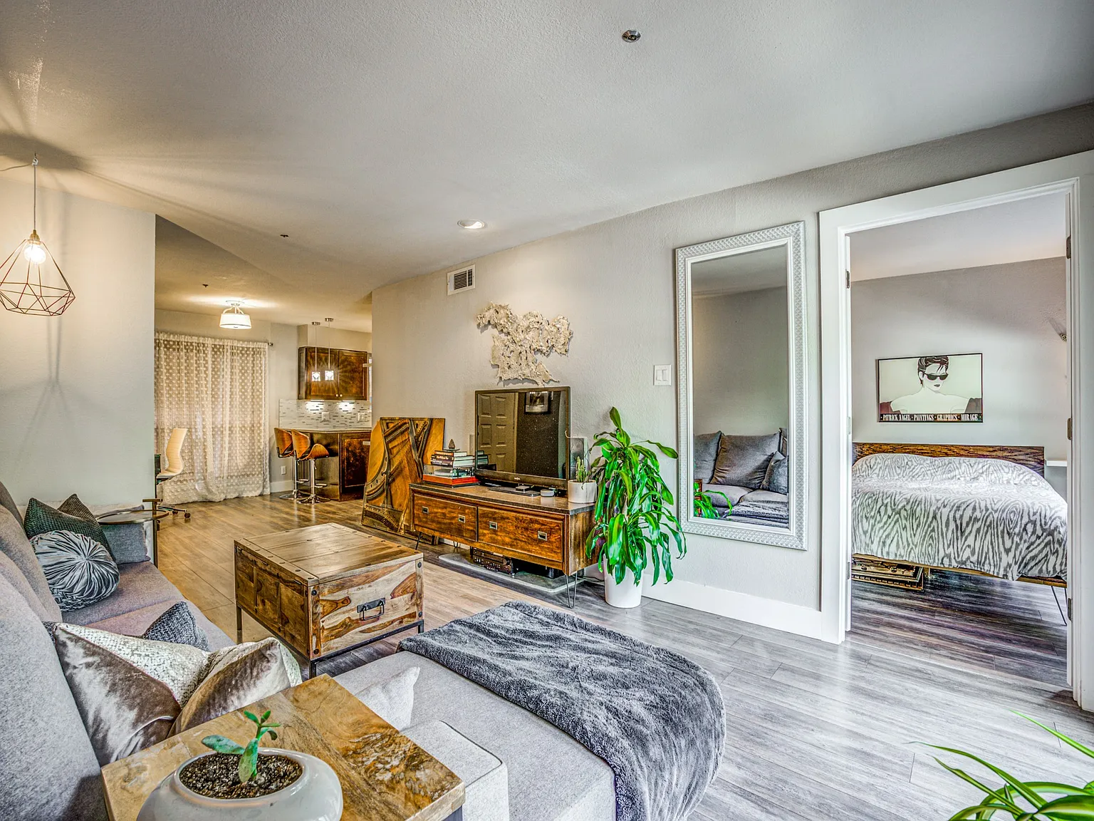 1 bed, 635 sqft, $1,700 — Photo 1