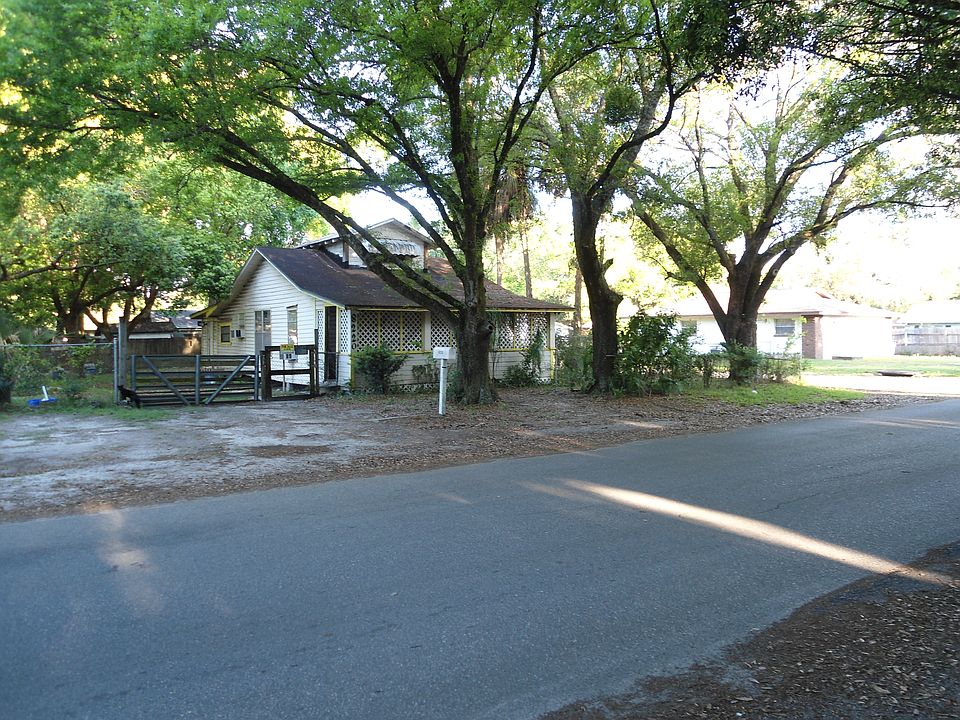 1st image of 8220 N 12th St