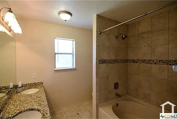 4 bed, 1813 sqft, $1,795 — Photo 4