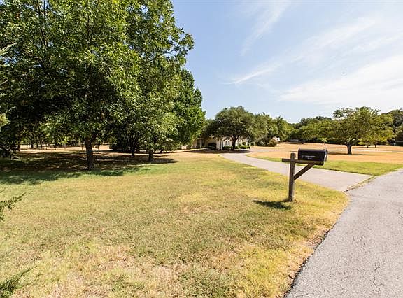 2nd image of 4113 Brookwood Dr