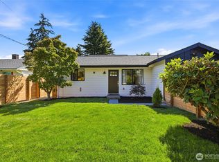 5496 18th Ave Sw, Seattle, WA 98106