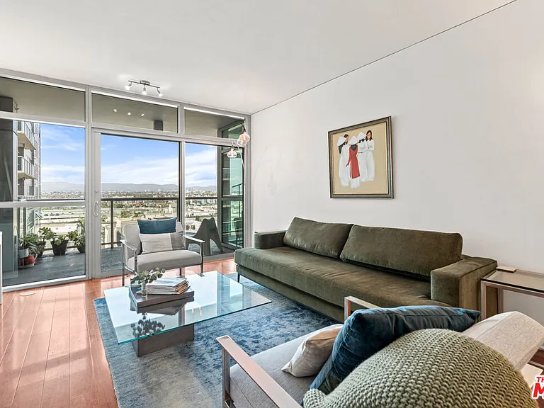 13650 Marina Pointe Dr #906 — Photo 5