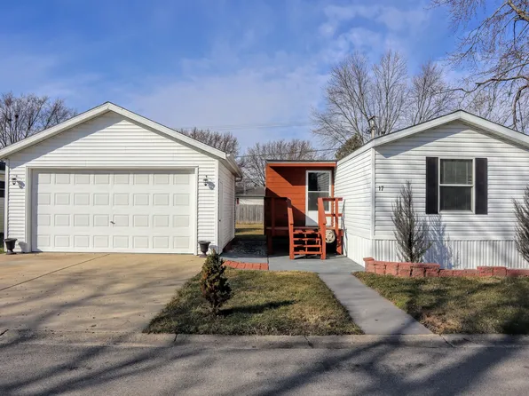 17 Countryside Est, Sandwich, IL 60548