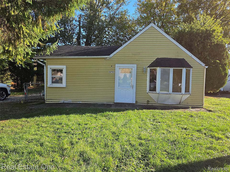 1st image of 26745 Minock Cir