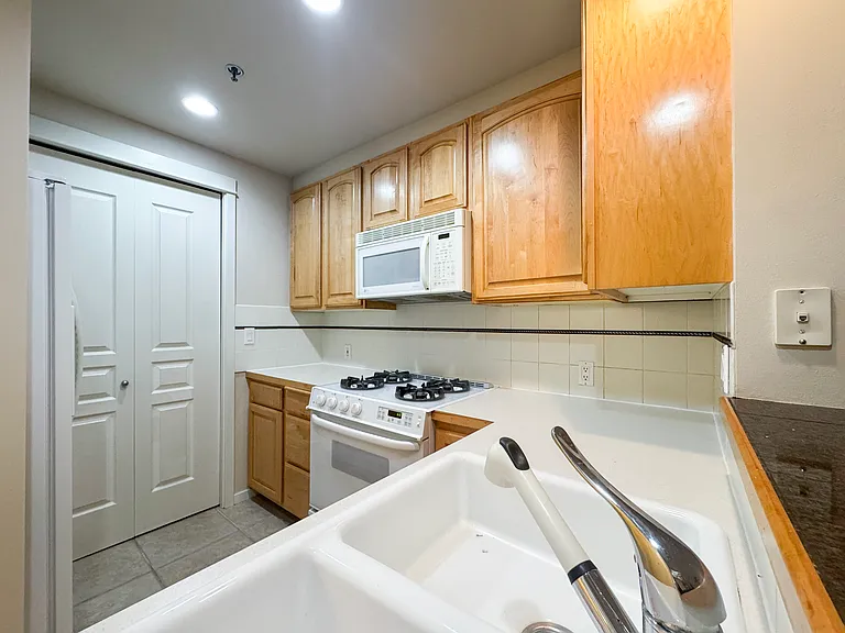 2801 1st Ave #503 — Photo 7