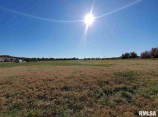 972 S Commercial St, Harrisburg, IL 62946