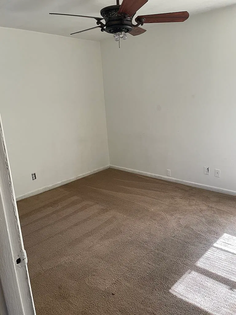 3829 Oakcrest Street — Photo 3