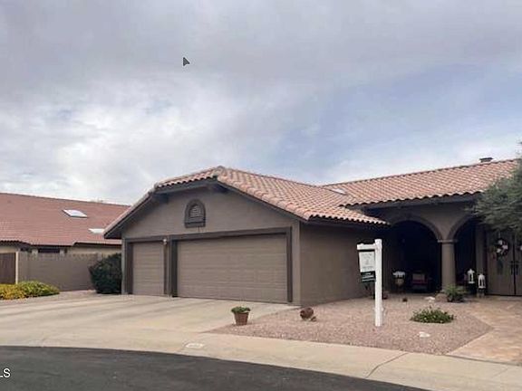 2nd image of 586 W CASA GRANDE LAKES Boulevard N