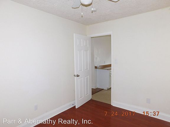 5th image of 738 Mount Airy St