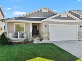 920 S Honeysuckle Way, Fruit Heights, UT 84037