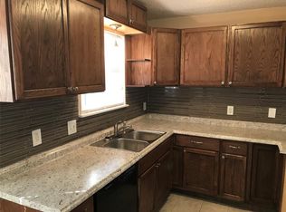 4513 E 26th St, Dickinson, TX 77539