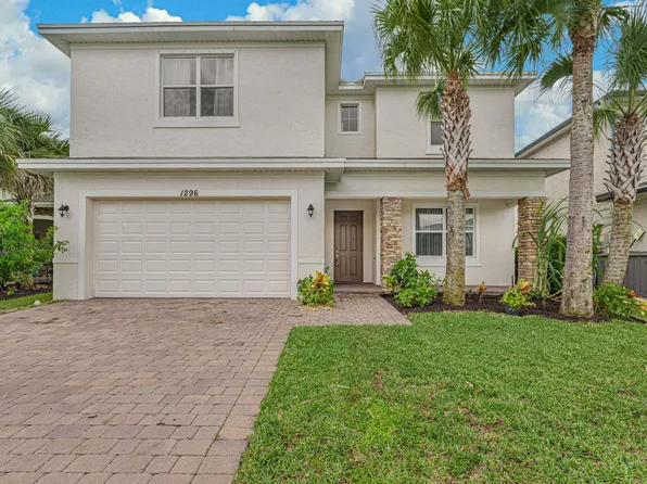 1296 NW Leonardo Circle, Port St Lucie, FL 34986