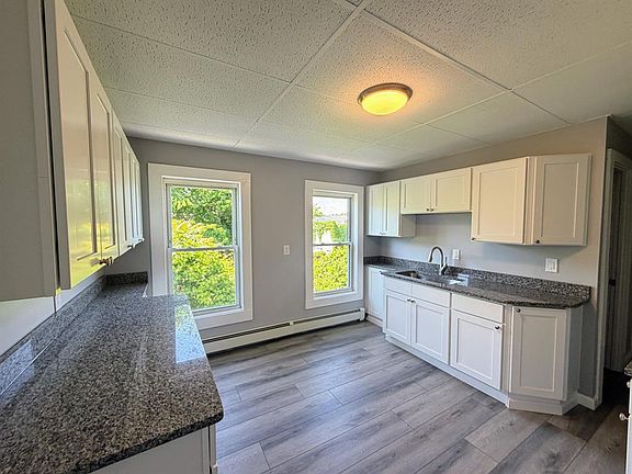 2nd image of 30 Loring St