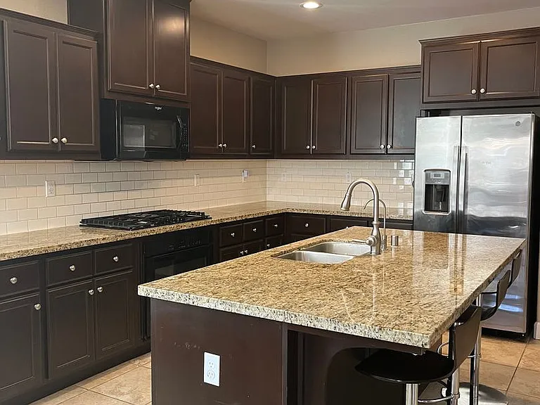 2487 N Mountainside Dr — Photo 30