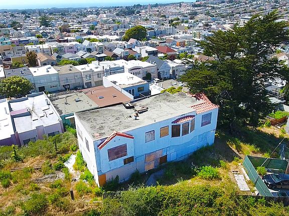 3rd image of 1 Edgar Ave