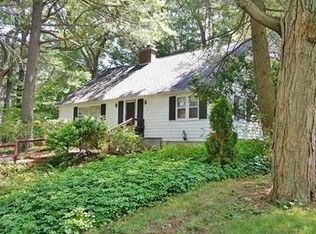 5 Hilltop St, North Grafton, MA 01536