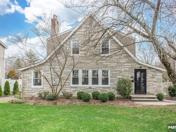 446 Lincoln Ave, Wyckoff, NJ 07481