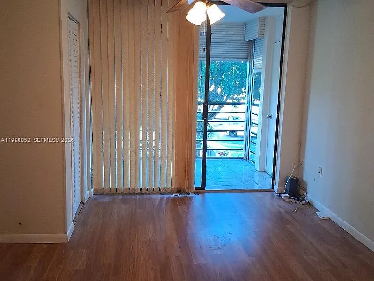 1100 Saint Charles Pl #213 — Photo 18