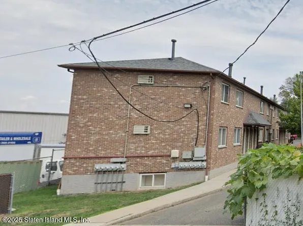 35 Langere Pl APT A, Staten Island, NY 10305