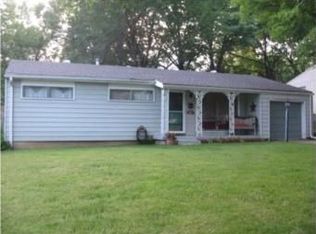 7418 Riggs Ln, Overland Park, KS 66204