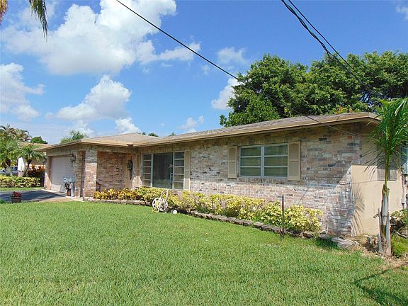 3rd image of 6389 NW 14th Court