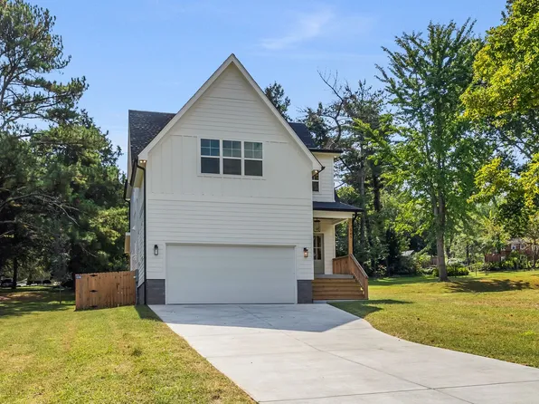 565 McMurray Dr, Nashville, TN 37211