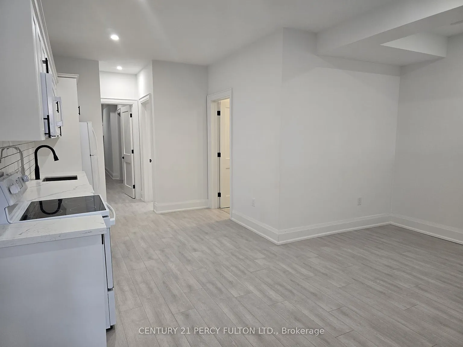 1 bed, $1,300 — Photo 3