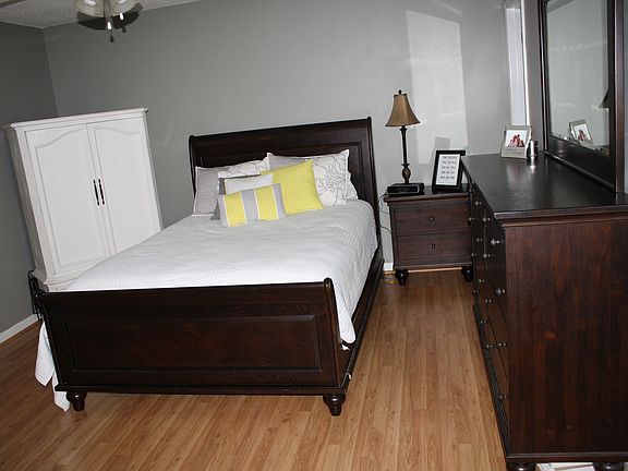 2nd image of 123 Triple Oaks Ln