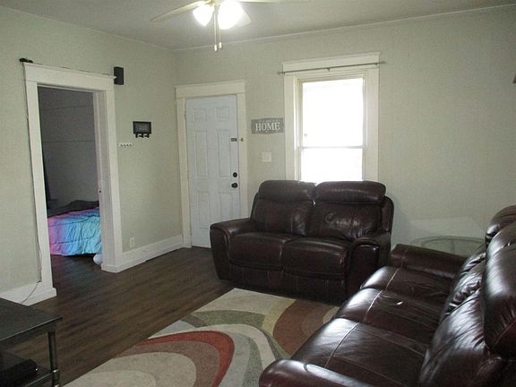 4th image of 512 Plum St