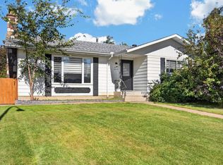 9212 150th Ave NW, Edmonton, AB T5E 2N6