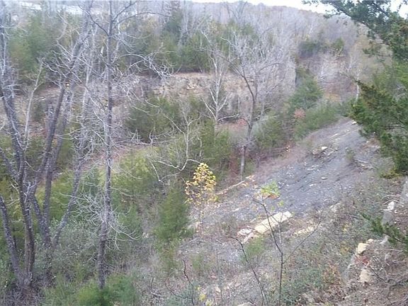 5th image of 1 SE Quarry Dr