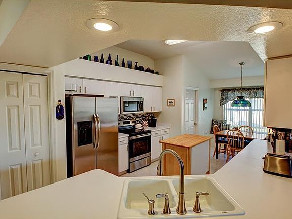 5th image of 22315 Willow Lakes Dr